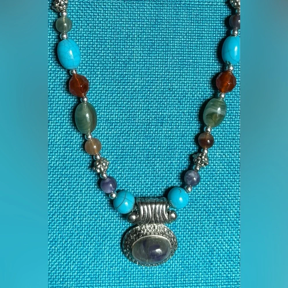 3 pc Earrings bracelet. necklace bundle - Picture 2 of 5
